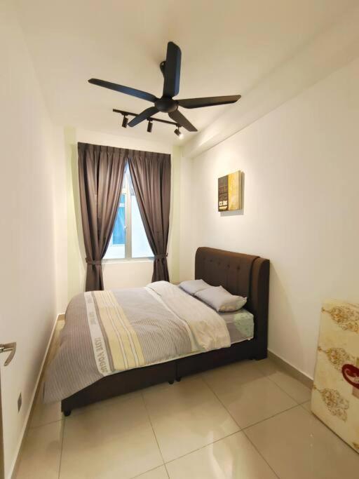 A1403 Jb City Sks Habitat Larkin 2Br 6Pax 100Mbps Netflix!! By Stay Джохор Бахру Екстериор снимка
