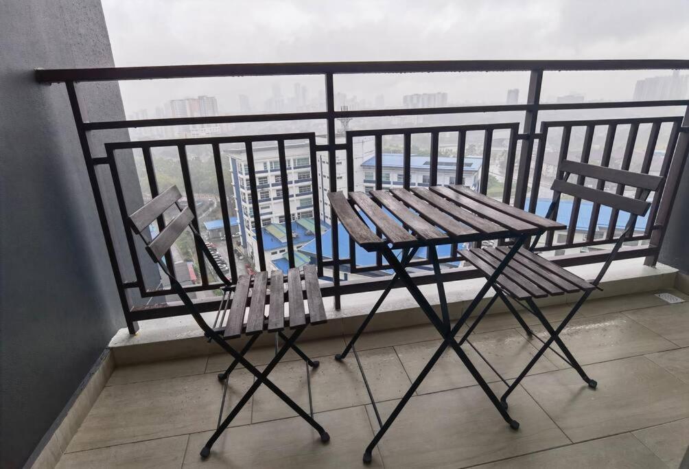 A1403 Jb City Sks Habitat Larkin 2Br 6Pax 100Mbps Netflix!! By Stay Джохор Бахру Екстериор снимка