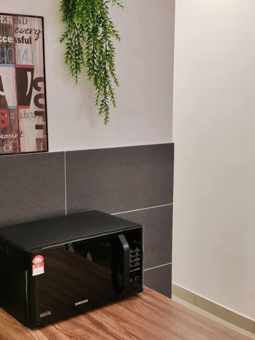 A1403 Jb City Sks Habitat Larkin 2Br 6Pax 100Mbps Netflix!! By Stay Джохор Бахру Екстериор снимка